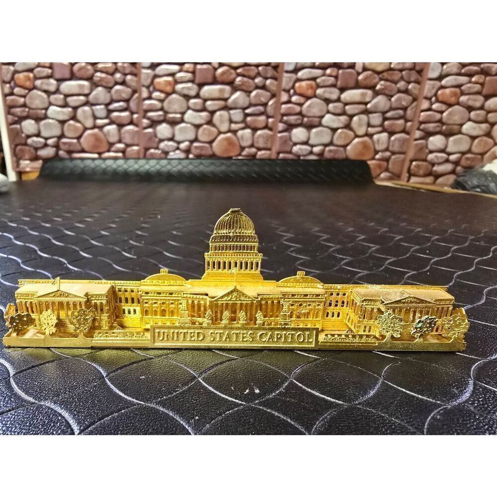 United States Capital Historical Society Christmas Ornament for 1997 Made In USA